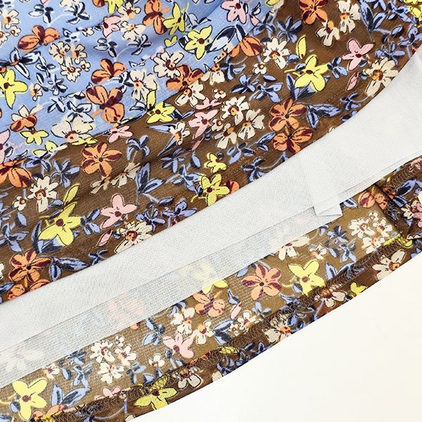 画像5: 【SuperBeauty 2025秋冬 クーポン＆POINT可】小花プリントパワーネット素材チュニックカットソー (5)