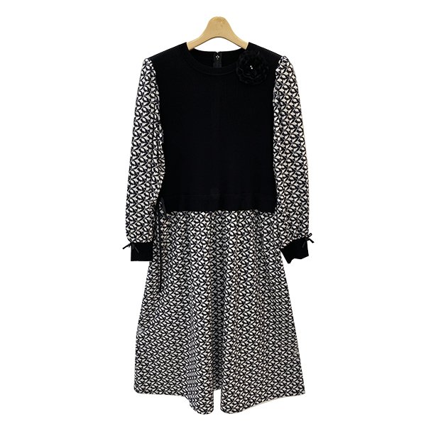 画像4: 【SuperBeauty 2025秋冬 クーポン＆POINT可】ニットベストプリント×レイヤード風フラワープリントワンピース (4)