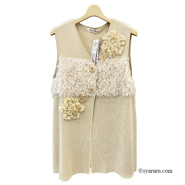 画像2: 【SuperBeauty 2025秋冬 クーポン＆POINT可】前立て立体モチーフ使いニットジレ (2)