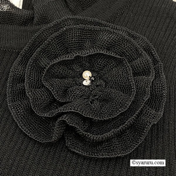 画像15: 【新作 SuperBeauty 2025秋冬 クーポン＆POINT可】コサージュ付き衿・袖先透かしフリルデザインセーター (15)