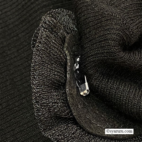 画像17: 【新作 SuperBeauty 2025秋冬 クーポン＆POINT可】コサージュ付き衿・袖先透かしフリルデザインネックセーター (17)