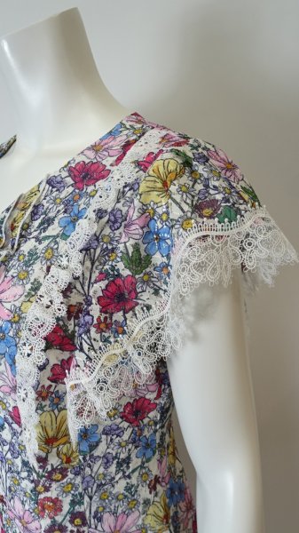 画像11: 【SuperBeauty  】多色小花プリントレース素材半袖ワンピース (11)