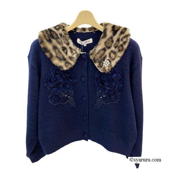 画像3: 【《30%OFF！》SuperBeauty 2025秋冬】胸元刺繍入りアニマルファー襟ニットカーディガン (3)