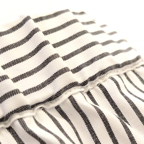 画像4: 【15,000円 →超特価 3,900円＜在庫限り＞クーポン/POINT不可】ストライプ裾異素材切替のタフタ素材スカート (4)