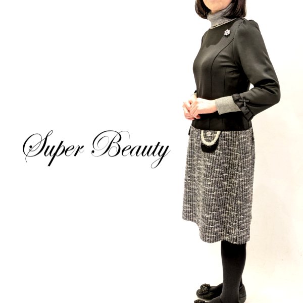 画像2: 【《30%OFF！》SuperBeauty 2025秋冬】素材切り替えワンピース (2)