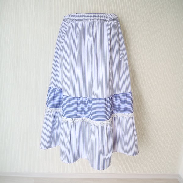 画像2: 【15,000円 →超特価 2,900円＜在庫限り＞クーポン/POINT不可】ストライプ裾異素材切替のタフタ素材スカート (2)