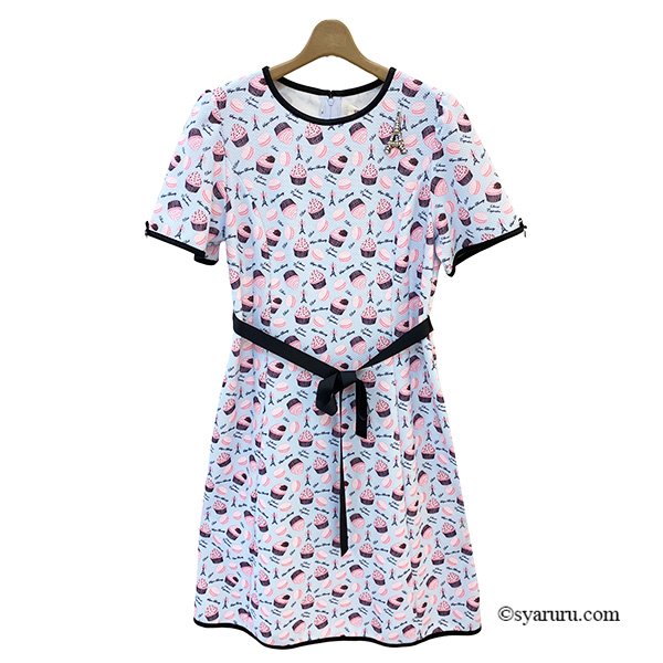 画像4: 【《新作》SuperBeauty 2026春夏】エッフェル塔モチーフ付 スイーツ柄プリント半袖ワンピース (4)