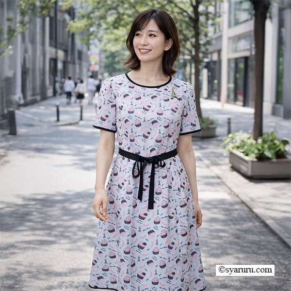 画像3: 【《新作》SuperBeauty 2026春夏】エッフェル塔モチーフ付 スイーツ柄プリント半袖ワンピース (3)