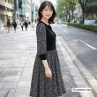 画像2: 【《新作》SuperBeauty クーポン1111(10%OFF)他　利用可】パールビーズ使いニットxドット柄切替ワンピース (2)