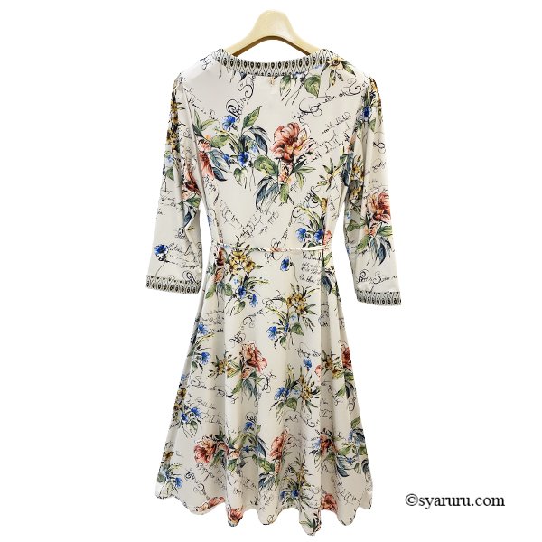 画像4: 【《新作》SuperBeauty クーポン1111(10%OFF)他　利用可】胸元スリット入り多色使い ジャージ素材七分袖ワンピース (4)