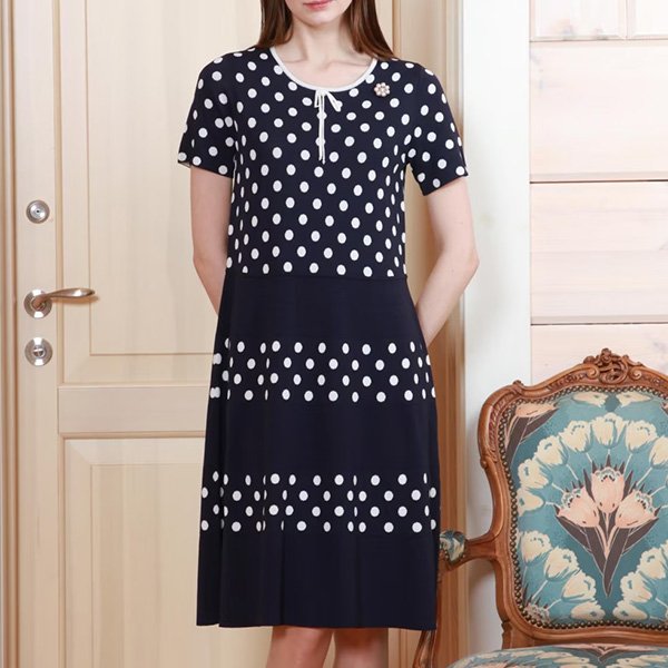 画像2: 【今週の追加SuperBeauty クーポン1111(10%OFF)他　利用可】水玉ジャガード編み切替ニットワンピース (2)