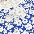 画像4: 【  《新作》SuperBeauty クーポン1111(10%OFF)他　利用可】ブルー系フラワープリント裾レース使いワンピース (4)