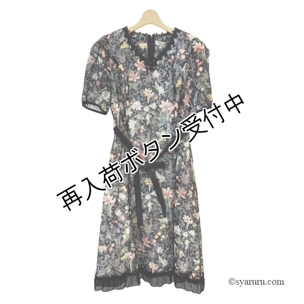 画像2: 【SALE 50％ 2026春夏SuperBeauty】パフ袖x裾フリルデザインレース素材花プリントワンピース (2)