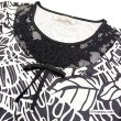 画像4: 【《新作》SuperBeauty クーポン1111(10%OFF)他　利用可】モノトーン柄花プリントレース袖チュニックTシャツ (4)